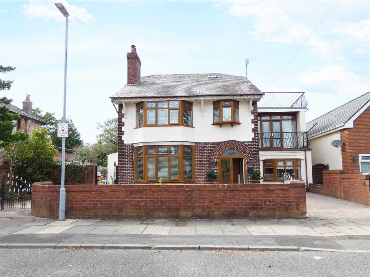 Hawthorn Road